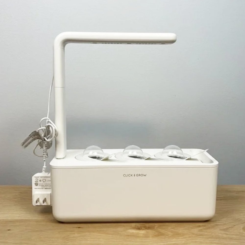NEW WITHOUT BOX Click & Grow Smart Garden 3 White Indoor Garden (NO PODS)